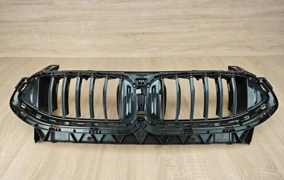 BMW 8 G16 Front grill 5A21DC8 9881646