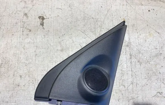 Mitsubishi Outlander Front door high frequency speaker 7221B588
