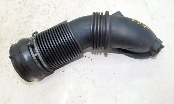 Skoda Octavia Mk2 (1Z) Turbo air intake inlet pipe/hose 190398
