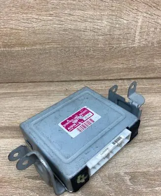 Mitsubishi Pajero Engine control unit/module ECU MB977144 11581111710 2L07