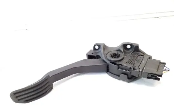 Volvo S60 Accelerator throttle pedal 31329061