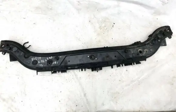 Renault Megane II Radiator support slam panel