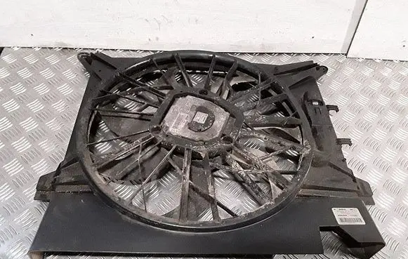 Volvo XC90 Electric radiator cooling fan 30665985 1137328116