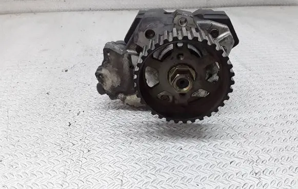 Ford Focus C-MAX Fuel injection high pressure pump 0445010089 9651844380
