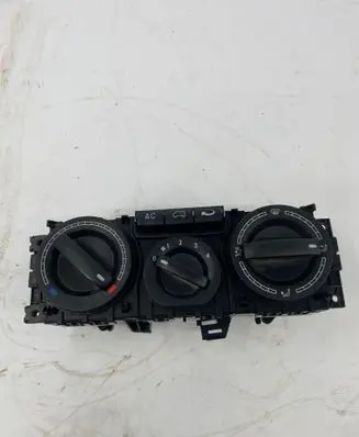 Volkswagen Transporter - Caravelle T5 Climate control unit 7H0820045S9B9 000323 981754W