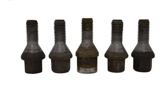 Nissan Qashqai Nuts/bolts 