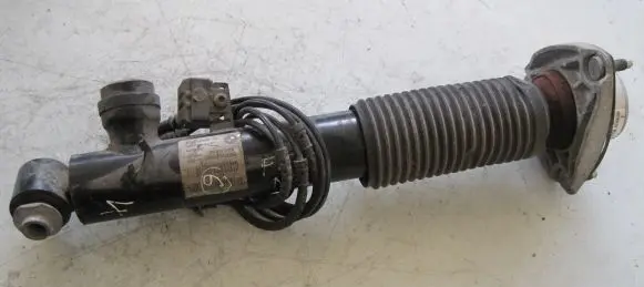 BMW X5 F15 Rear window strut damper 6875087