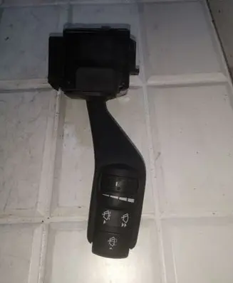 Ford Focus Wiper control stalk 17D940 4M5117A553BD