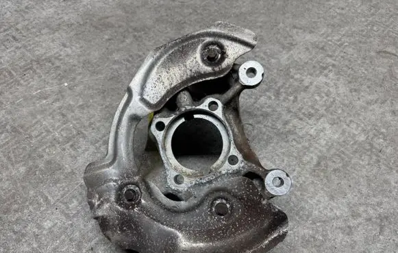 BMW i3 Front wheel hub 6852159