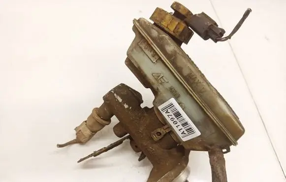 Volkswagen Sharan Master brake cylinder 7M3611303
