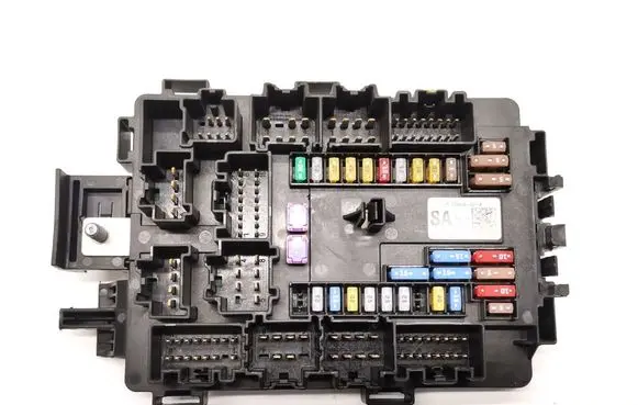 Tesla Model S Fuse module 1034409-00-A