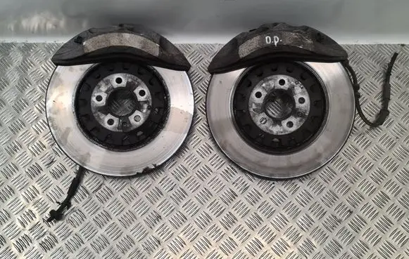 Audi Q7 4M Brake discs and calipers set 
