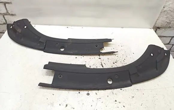 Audi TT Mk1 Radiator trim 8N0860443