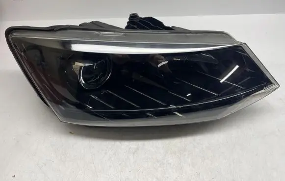 Skoda Fabia Mk3 (NJ) Headlight/headlamp 6V1941016A