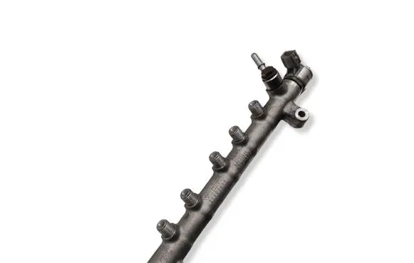 Volvo V40 Fuel main line pipe 31303612