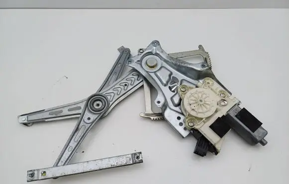Opel Vectra C Front door window regulator with motor 0130822011 9178985 9178987