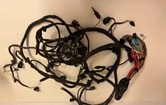 Mercedes-Benz S W221 Engine installation wiring loom 2215400808