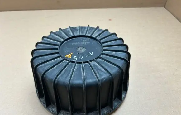 Iveco Daily 4th gen Air filter box cover 500315951