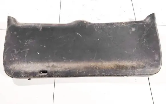 Skoda Octavia Mk1 (1U) Other trunk/boot trim element 1u9867607
