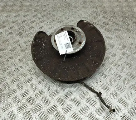 Mercedes-Benz ML W166 Rear wheel hub A1663500108