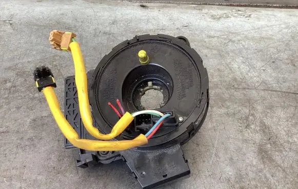 Chrysler Voyager Airbag slip ring squib (SRS ring) 05082123AA