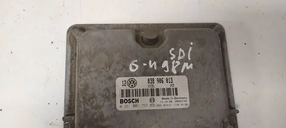 Volkswagen Golf IV Engine control unit/module 038906013 0281001759