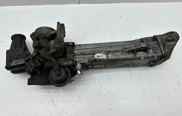 Volvo XC60 EGR valve cooler 31325030 70304902 1203300258