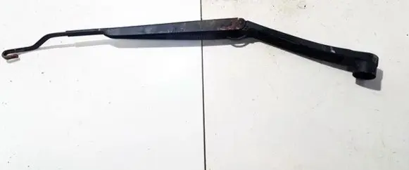 Hyundai Sonata Front wiper blade arm