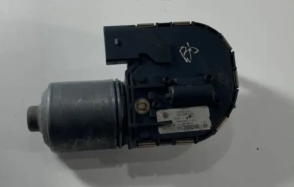Volkswagen PASSAT B6 Wiper motor 3C1955119 0390241791