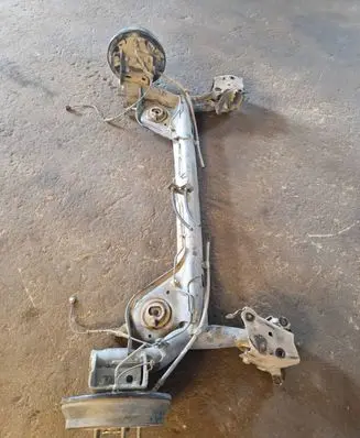 Nissan Juke I F15 Rear axle beam 