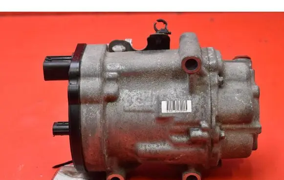 Toyota C-HR I Air conditioning (A/C) compressor (pump) 042400-0370