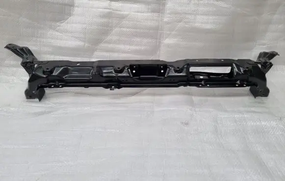 Hyundai i30 Front piece kit 64101A6200