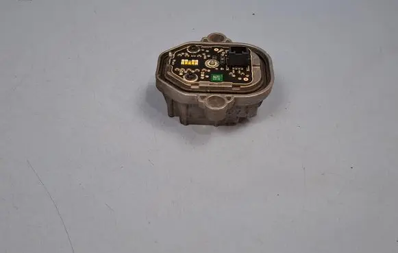 Volvo S90, V90 Headlight ballast module Xenon B105151B 32228677