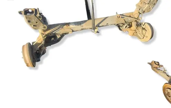 Nissan Juke I F15 Rear axle beam 