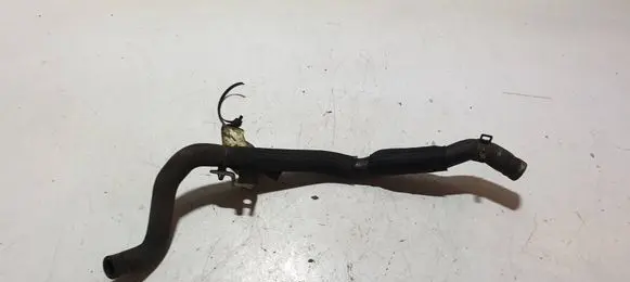 Engine coolant pipe/hose