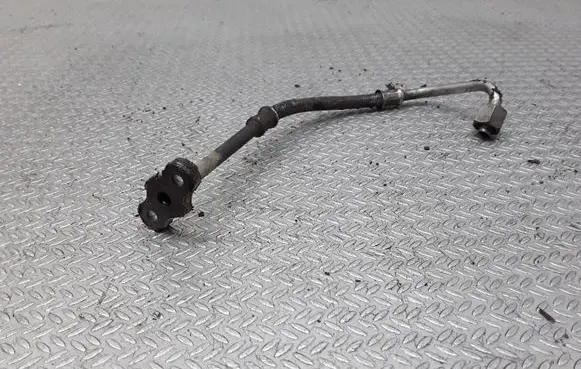 Audi A6 S6 C4 4A Turbo turbocharger oiling pipe/hose