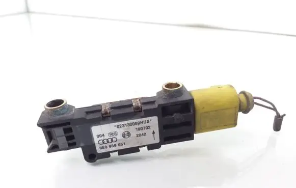 Audi A4 S4 B6 8E 8H Airbag deployment crash/impact sensor 8E0959651