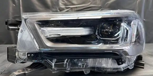 Toyota Hilux VIII Headlight/headlamp 811500KW71 9234010 1LJ923401090