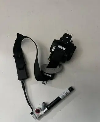 Tesla Model 3 Front seatbelt 110582101H CZ721100R00607
