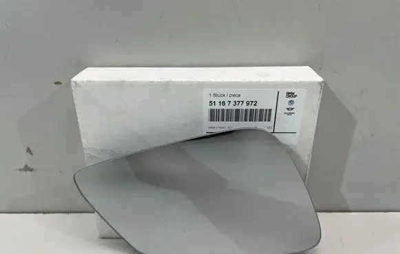 BMW 2 F46 Wing mirror glass 7377972