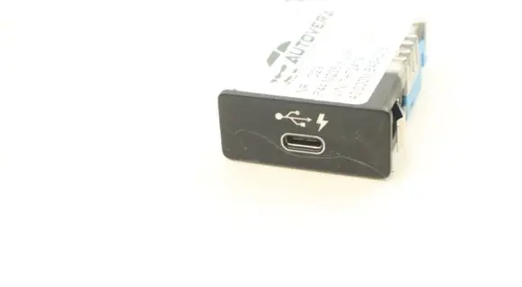 BMW 2 F44 USB socket connector 8711939 84108711939 19163010