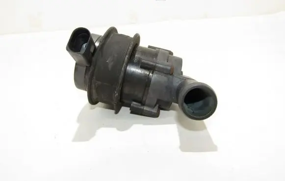 Audi A4 S4 B5 8D Electric auxiliary coolant/water pump