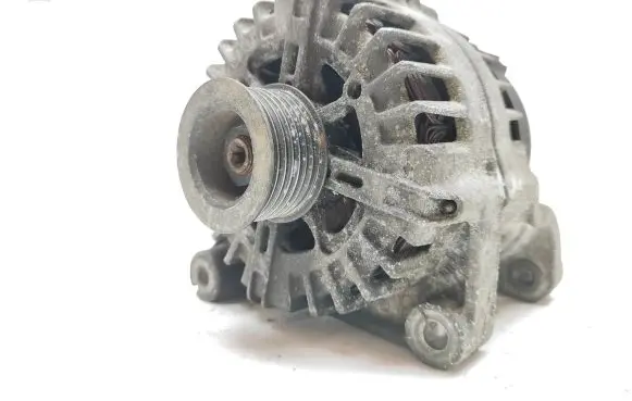 BMW 5 F10 F11 Generator/alternator 7807187 2543517B 131221A