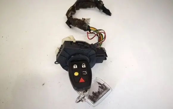 Volvo V50 Ignition lock 30659837