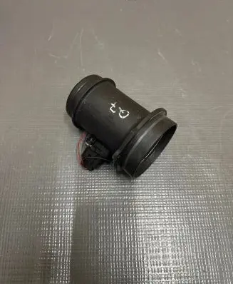 Audi Q7 4L Mass air flow meter 1J0973705