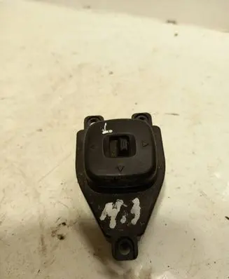 Mazda 3 I Wing mirror switch BJOE66600 03200320