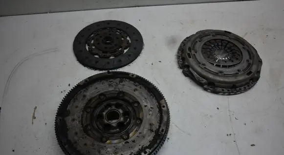 Volkswagen Tiguan Clutch set kit 03L141026