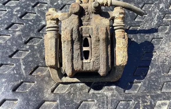 Honda Accord Rear brake caliper D108M2