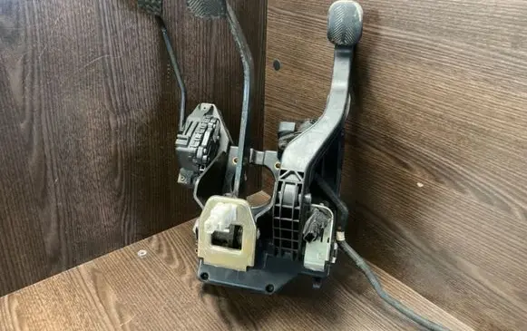 Fiat Ducato Pedal assembly 610502 LS610502 1337493080