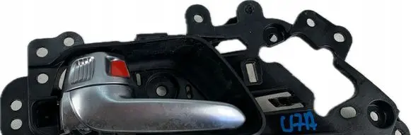 Chrysler Pacifica Front door interior handle U7A